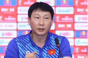 HLV Kim Sang-sik hài lòng với chiến thắng của U23 Việt Nam trước Lào.