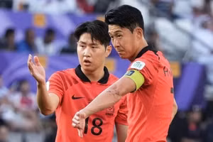 Lee Kang-in lọt tầm ngắm của Man United.