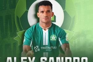 Alex Sandro gia nhập CLB Trường Tươi Đồng Nai.