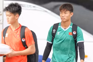 Thủ môn U17 Việt Nam tự tin trước trận gặp U17 Nhật Bản.