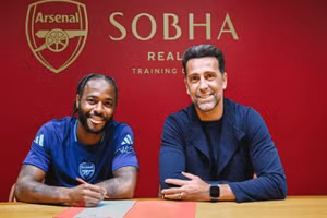 Sterling gia nhập Arsenal theo dạng cho mượn.
