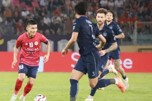 Công an Hà Nội để thua cay đắng Buriram United ở chung kết Cúp C1 Đông Nam Á.