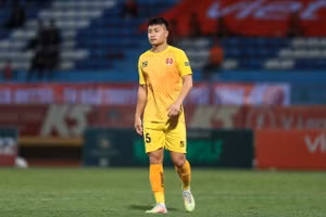 Đặng Văn Tới gia nhập CLB Nam Định.