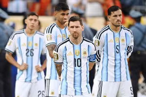 Sáu tuyển thủ của Argentina đang đứng trước án phạt nặng từ FIFA.