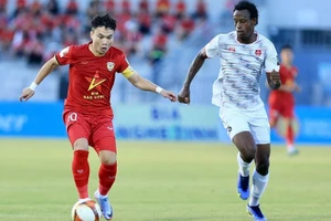 Bicou Bissainthe tiếp tục gắn bó với Hải Phòng FC.