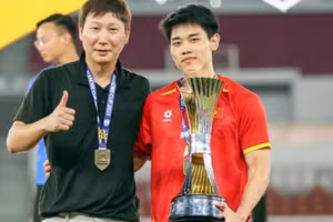 HLV Kim Sang Sik liên tục gặt hái thành công cùng các đội tuyển Việt Nam.