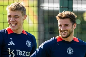 Rasmus Hojlund và Mason Mount trở lại tập luyện hậu chấn thương.