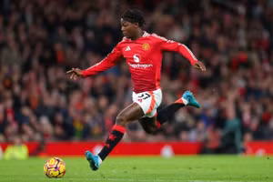 Kobbie Mainoo lọt tầm ngắm của Real Madrid.