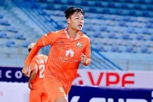 Mạc Hồng Quân cân nhắc chia tay Bình Định FC.