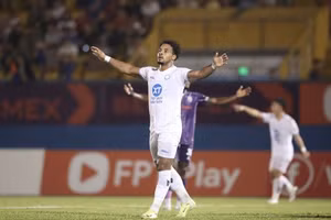  Xuân Son có cơ hội lớn khoác áo đội tuyển Việt Nam.