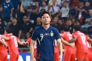 Supachok nhận nhiều chỉ trích sau bàn thắng xấu xí vào lưới tuyển Việt Nam.