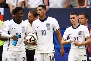 Trận đại chiến giữa Anh và Thụy Sĩ diễn ra lúc 23h 6/7.