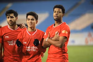 Hoàng Anh Gia Lai thua tiếc nuối Thể Công Viettel ở vòng 12 V-League.