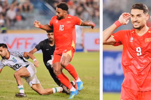 Tiết lộ đáng chú ý của HLV Kim Sang-sik về Xuân Son, Hoàng Hên