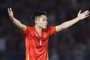 Hai Long được triệu tập lên đội hình Asean All-Stars chuẩn bị cho trận đấu với Man United.