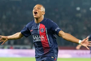 Mbappe thắng kiện đội bóng cũ PSG.