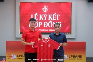Tiền đạo Xuân Nam gia nhập CLB Hải Phòng.