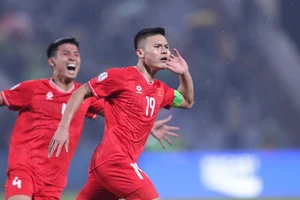 Tuyển Việt Nam bất bại 21 trận liên tiếp tại vòng bảng ASEAN Cup.