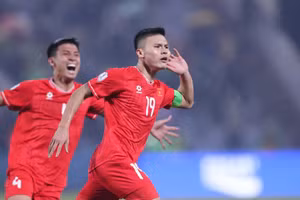 Tuyển Việt Nam bất bại 21 trận liên tiếp tại vòng bảng ASEAN Cup.