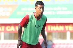 Legey Adou Minh gia nhập Hồng Lĩnh Hà Tĩnh FC.