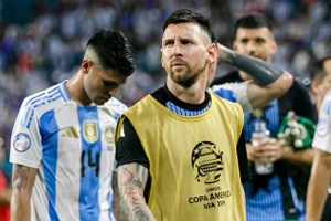 Messi nguy cơ ngồi ngoài trận tứ kết Copa America gặp Ecuador.