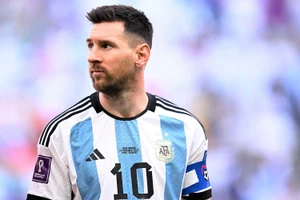 HLV Scaloni đặt niềm tin vào Messi ở trận so tài Peru.