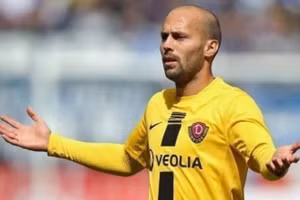 HLV Filip Trojan muốn tới Việt Nam làm việc.