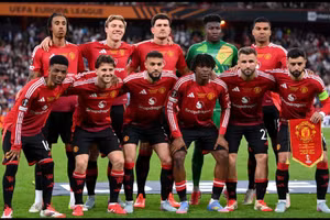 Man United chia tay 9 cầu thủ trước thềm mùa giải mới.