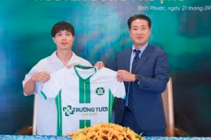 Công Phượng đầu quân cho CLB Trường Tươi Bình Phước ở giải hạng Nhất.