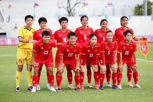 Thắng đậm Indonesia, tuyển nữ Việt Nam vào chung kết SEA Games 