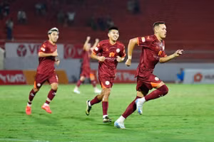 Trận Hải Phòng và Hoàng Anh Gia Lai diễn ra vào lúc 19h15 ngày 19/11 trên sân Lạch Tray.