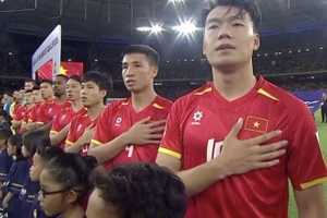 Tuyển Việt Nam thua cách biệt Malaysia ở giải châu Á.