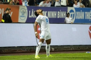 Xuân Son đón tin kém vui ở Cúp C2 châu Á