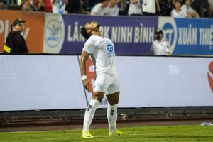 Xuân Son đón tin kém vui ở Cúp C2 châu Á