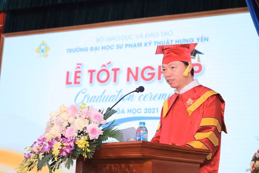  PGS.TS Bùi Trung Thành - Phó Bí thư Đảng ủy, Hiệu trưởng