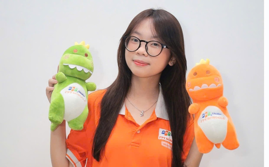 Nữ sinh Trang Ngọc Phương Nghi (THPT FPT Cần Thơ) đạt 9,75 điểm môn Ngữ Văn