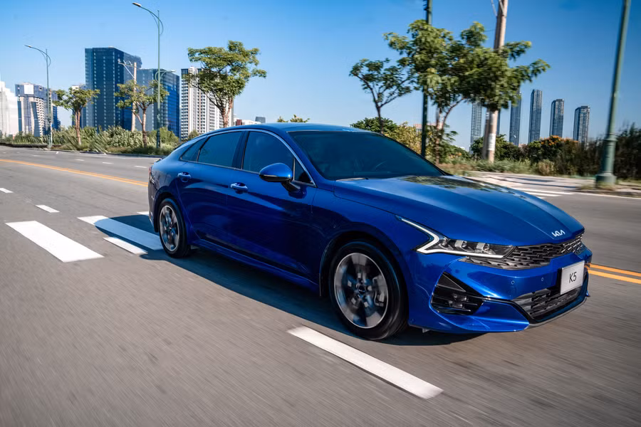 1-tha-co-kia-k5-min.jpg