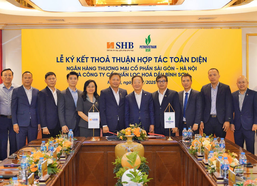Toàn cảnh lễ ký kết thỏa thuận hợp tác toàn diện giữa Ngân hàng SHB và CTCP Lọc hóa dầu Bình Sơn. anh-1-shb.jpg