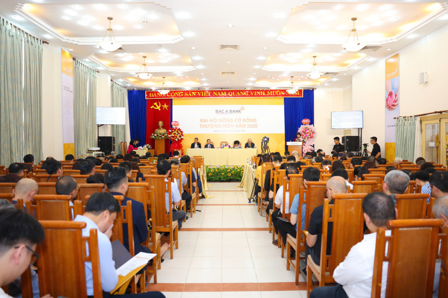 Đại hội đồng cổ đông thường niên 2025 của BAC A BANK đã diễn ra thành công