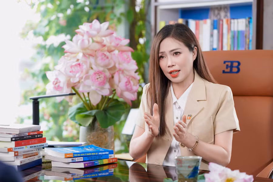 Thumb và ảnh 4 NL-min.jpg