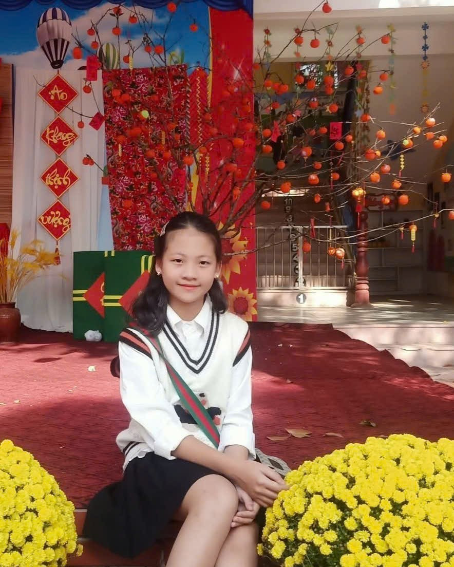 Em Nguyễn Phạm Diễm My, lớp 7A, Trường THCS An Hoạch (Thanh Hóa) a3-cd.png