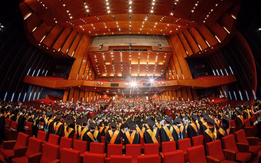 Góc nhìn của phụ huynh, học sinh về trường công, trường tư