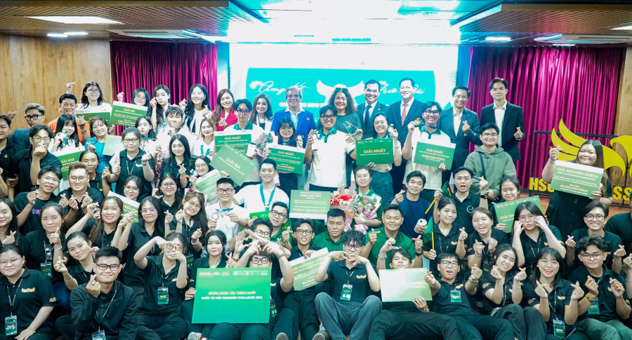  Sinh viên tổ chức cuộc thi HSU Business Challenge quy mô toàn quốc