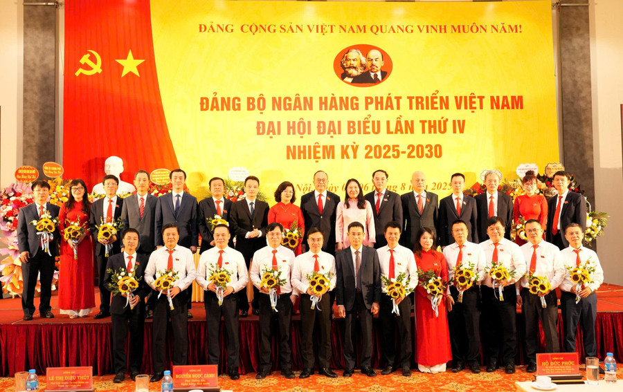 a4-tuan.jpg