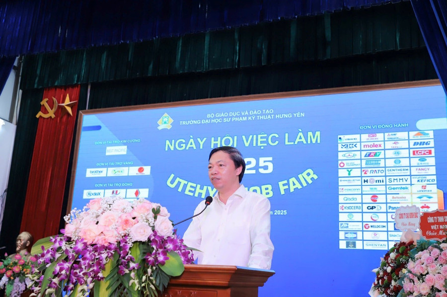 PGS.TS Bùi Trung Thành – Hiệu trưởng Trường ĐHSP Kỹ Thuật Hưng Yên a2-hy.jpg
