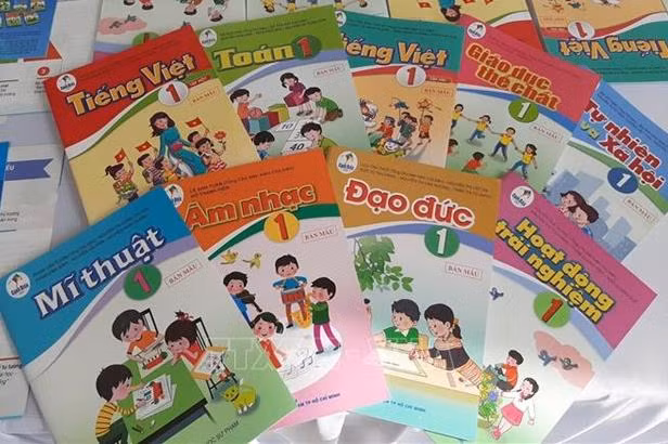 Làm lậu bộ sách Cánh Diều - Hậu quả khôn lường cho giáo dục và xã hội