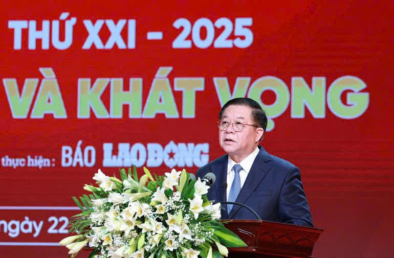 Ông Nguyễn Trọng Nghĩa phát biểu chỉ đạo tại Chương trình