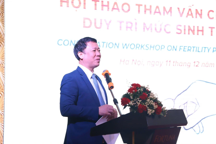 Ông Lê Thanh Dũng, Cục trưởng Cục Dân số, Bộ Y tế chia sẻ tại buổi “Hội thảo tham vấn chính sách duy trì mức sinh thay thế”