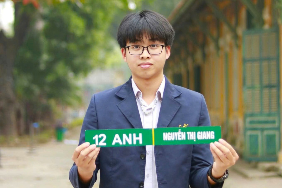 Thủ Khoa 'kép' Nguyễn Việt Hưng: Quả ngọt từ chương trình giáo dục phổ thông mới
