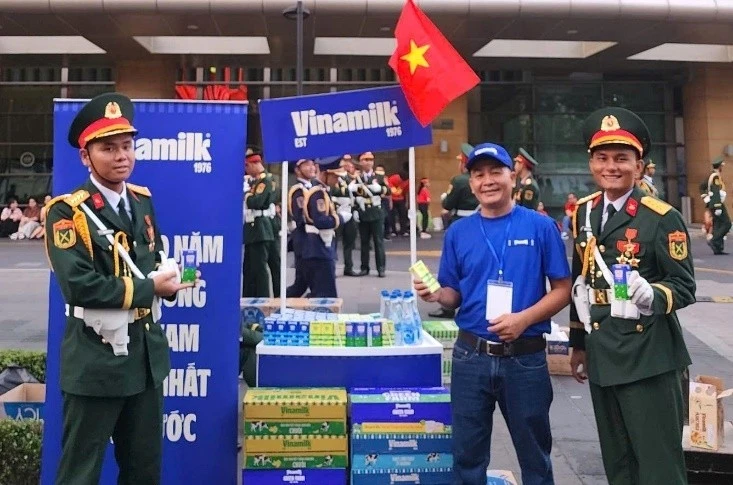 Vinamilk hòa cùng niềm vui của ngày hội Thống nhất non sông